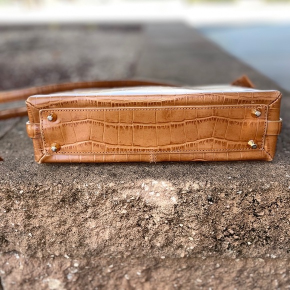 Brown Leather Chestnut Embossed Crossbody Pocketbook by Etienne Aigner - Picture 2 of 13